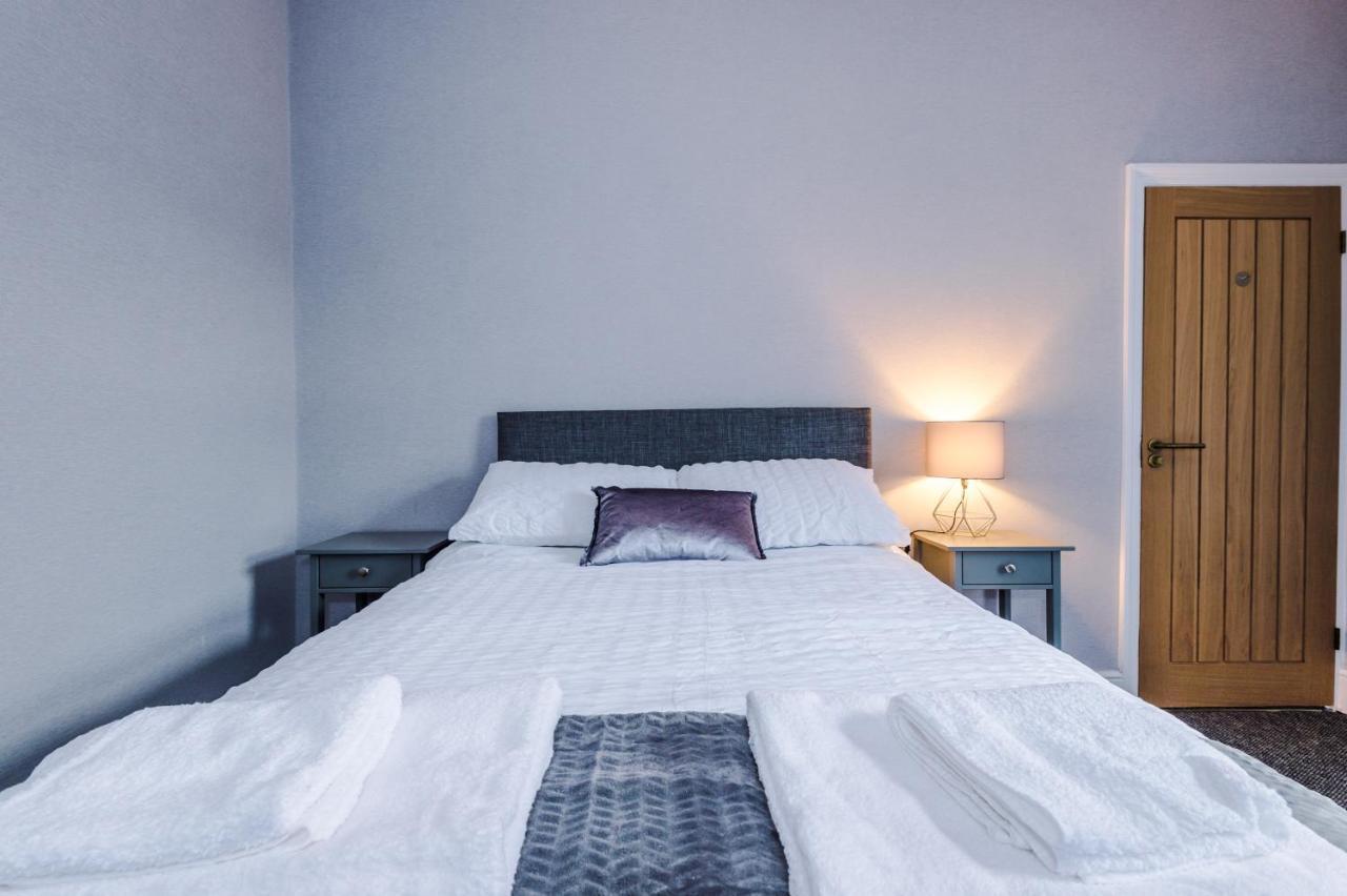3 Bed Property, Upto 8 Guests Near City Centre Manchester Esterno foto